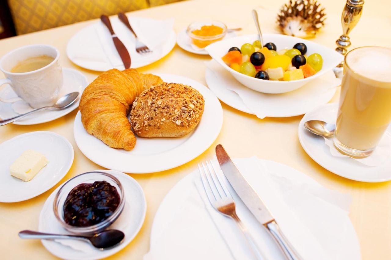Seehotel Schaepfle Uberlingen Ngoại thất bức ảnh